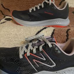 Original pre-love new balance women’s shoe running shoe