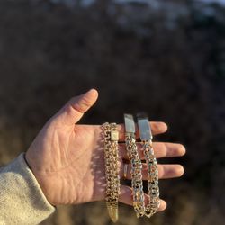 Chino Chain And bracelet