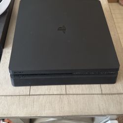 PS4 Slim