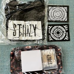 STIIIZY Rolling Tray, Ashtray, Dab Tools, and S Shirt