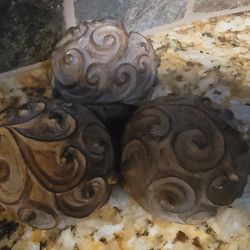Decorative Resin Orbs-set of 3