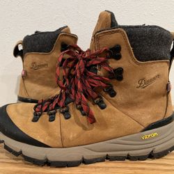 Danner Arctic 600 Side-Zip 5" insulated Weatherized 200G Hiking Boots Women’s 9