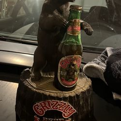 Vintage 1980s Grizzly Beer