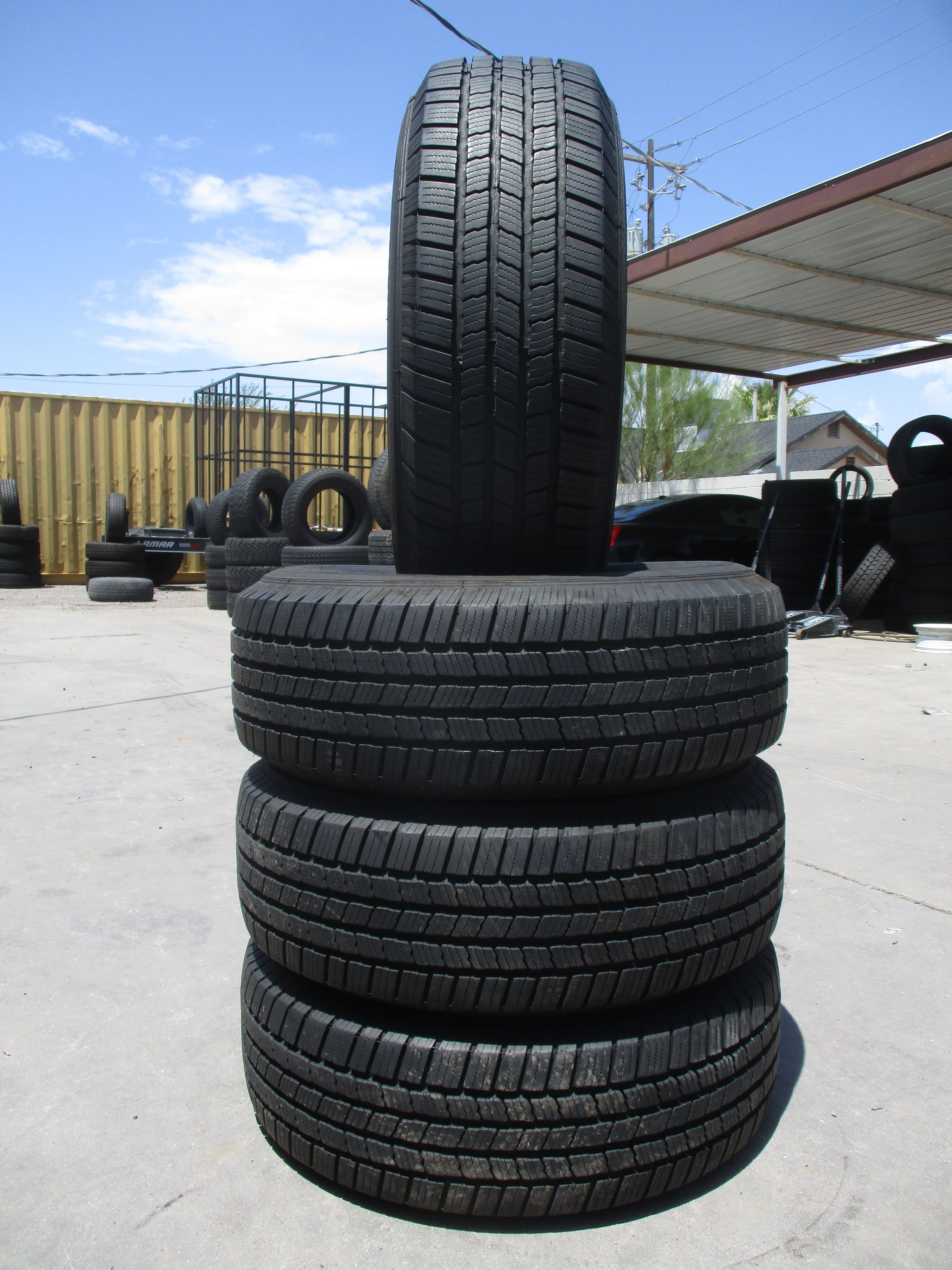235/65/17 Michelin Defender All Season Tires