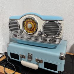 Retro Blue Record Player – Works Great + Free Decorative Radio