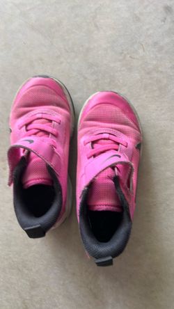 Nike pink kids 10.5 c