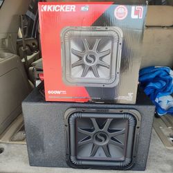 Kicker L7 12" with Q bomb box