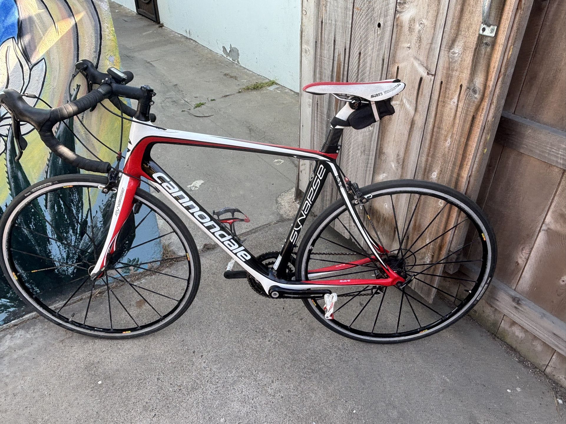 2011 Cannondale Carbon fiber synapse 56 CM