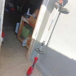 Milwaukee Cordless String Trimmer