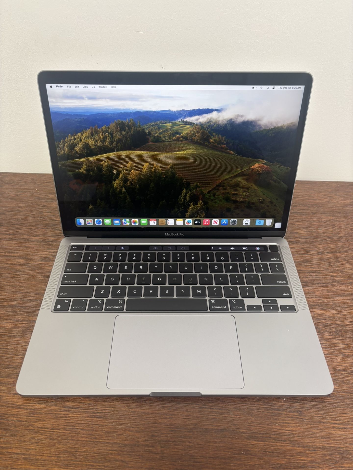 2020 Apple MacBook 13” 8GB M1 Pro 512GB only 7 count with 100% maximum capacity Music software