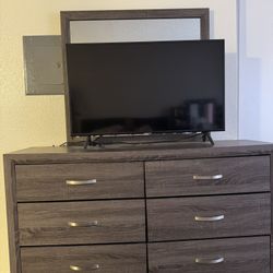 Dresser with Mirror