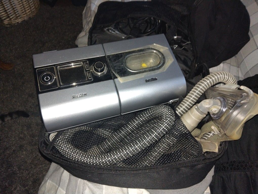 CPAP Mach. With Mask Adapter For Power . Never Used .