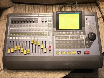 Roland VS-1880 Digital Studio Workstation
