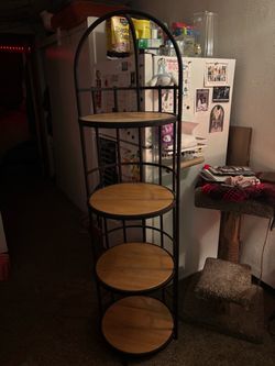 Round Bookshelf