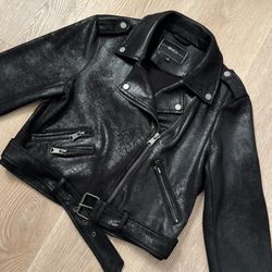 BNCI Black Faux Leather Cropped Moto Jacket Size Medium Zip Up Pockets