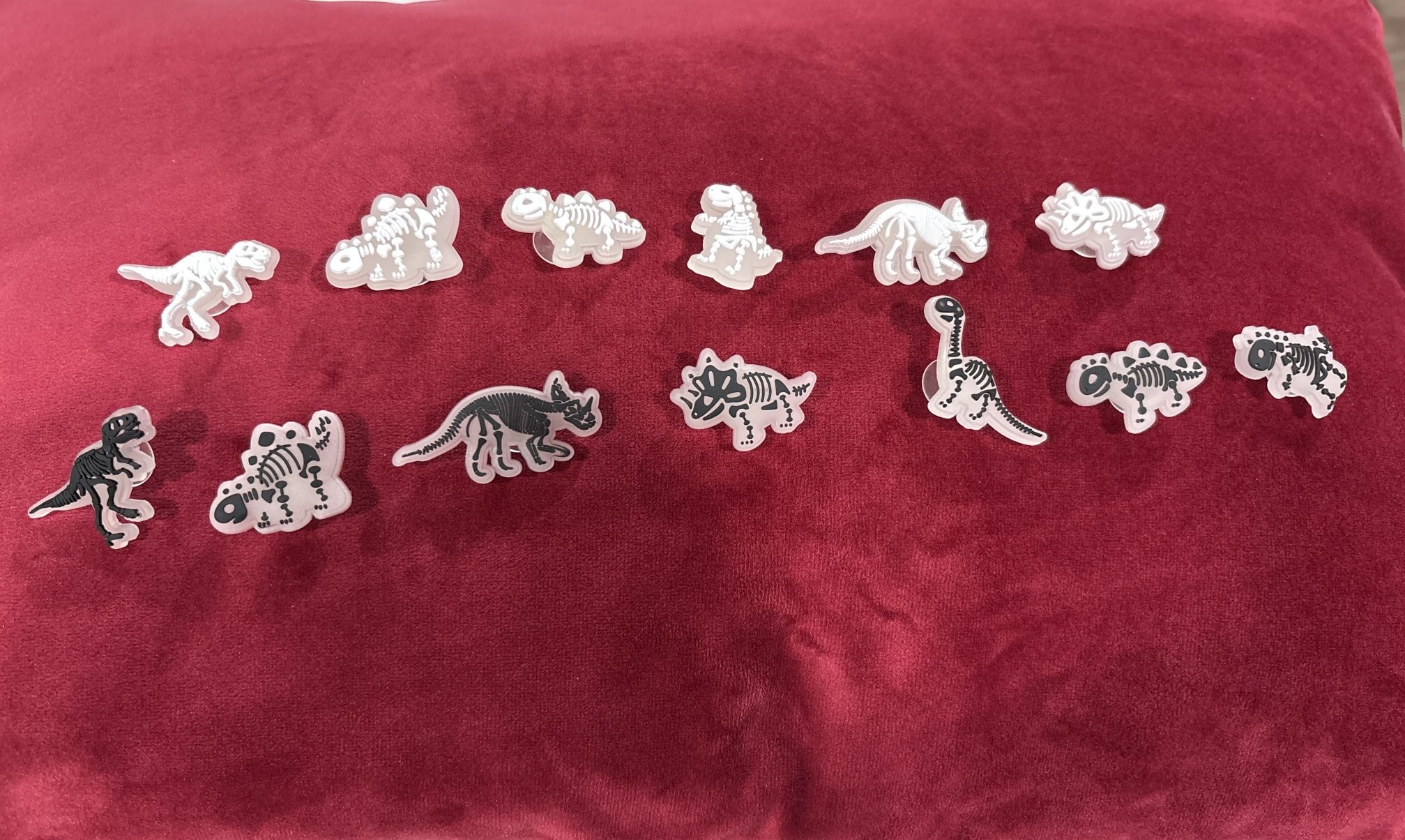 13 Dinausours Croc Charms All For $15 Or Each One $1.75