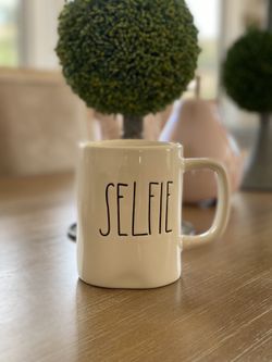 Coffee Mug Selfie Rae Dunn