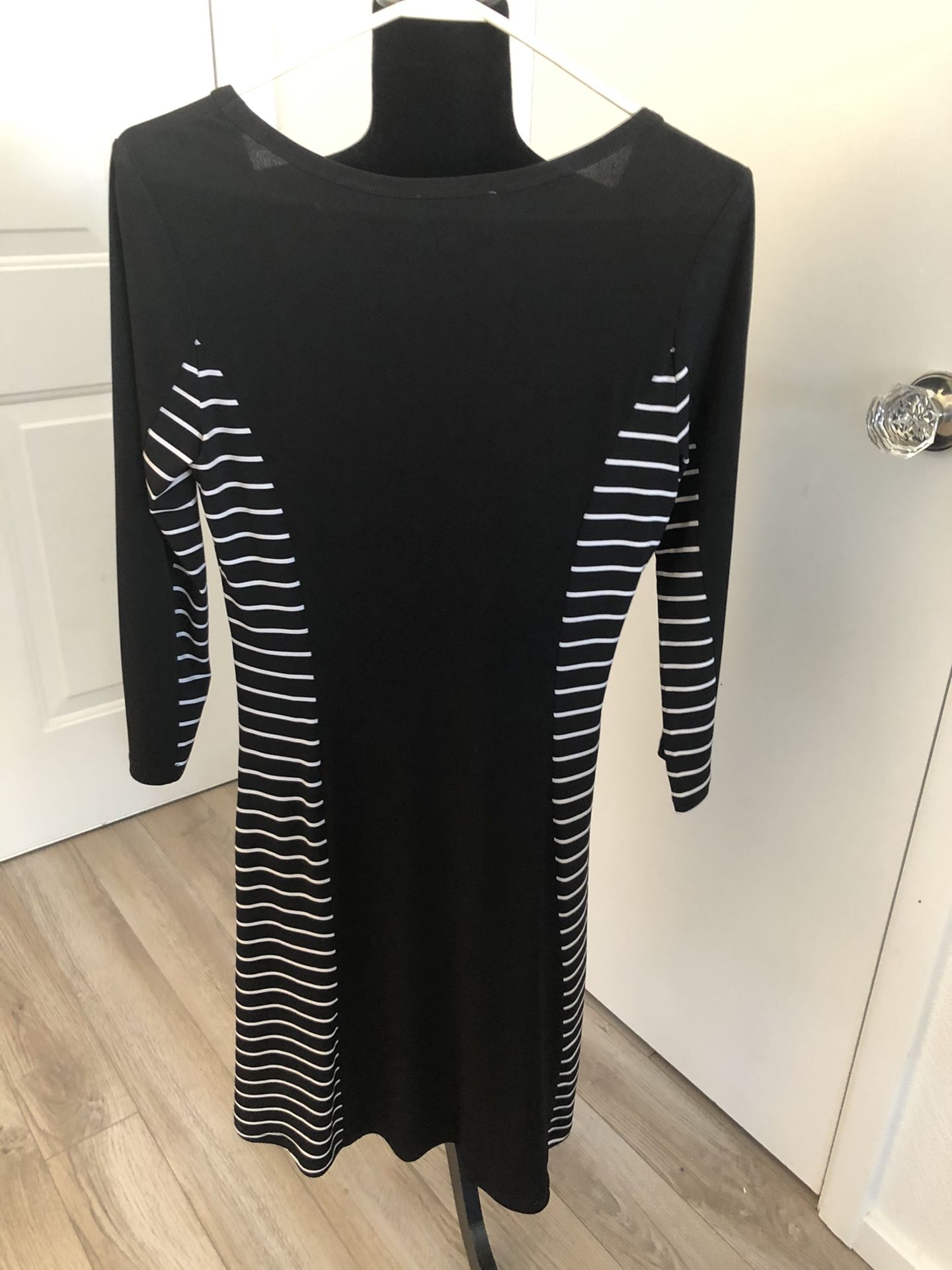 Calvin Klein Black And White Striped Dress, Size 4
