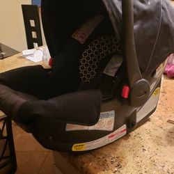 Graco Car Seat With Base 