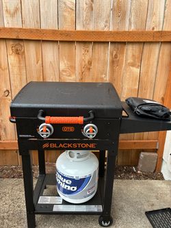 Blackstone OTG 22inch Griddle w/ hood and propane tank (full)