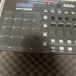 Akai Professional MPD226