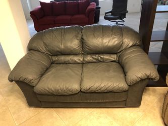 REAL LEATHER GREY COLOR COUCH/ Loveseat