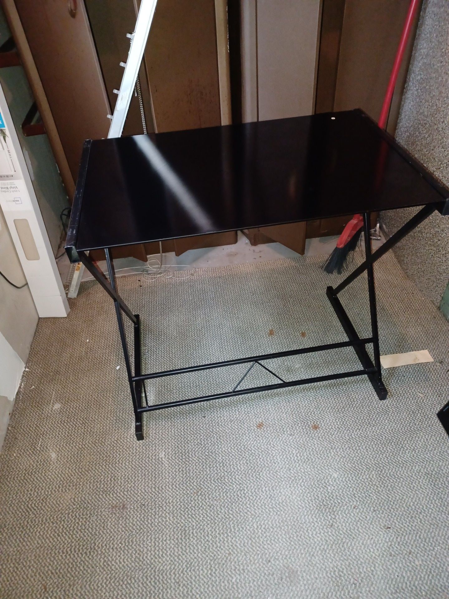Glass table and metal 20x 31