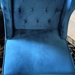 Beautiful Sofa Chair Like New 