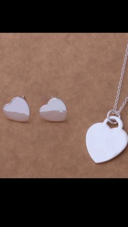 Sterling silver necklace and earring set!