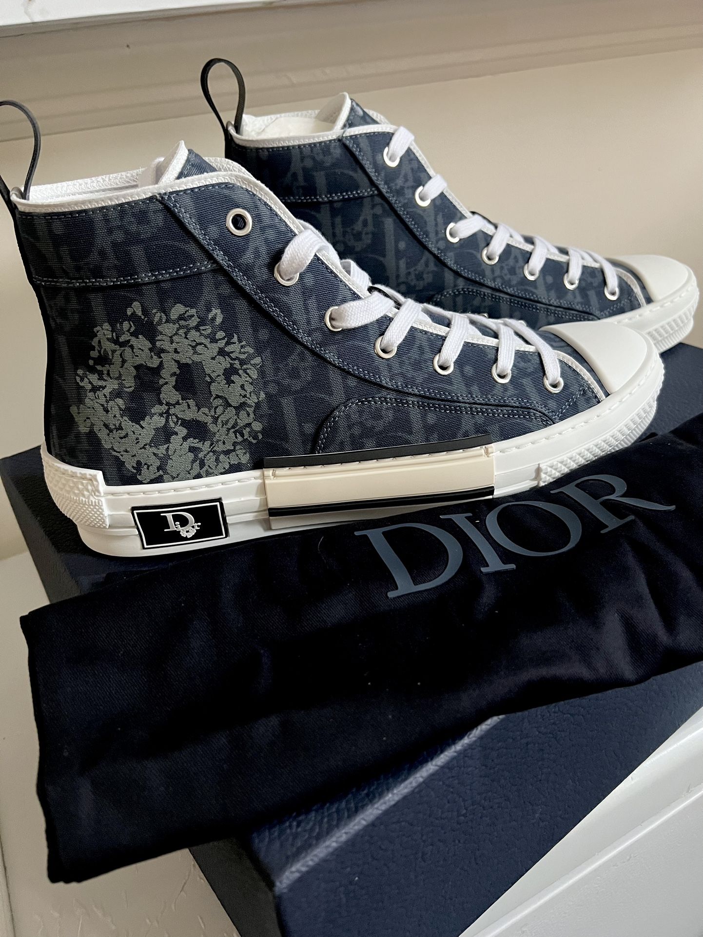 Dior