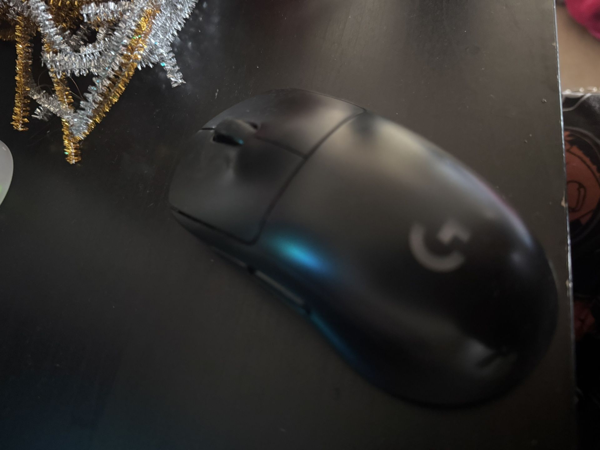 Logitech - PRO Lightweight Wireless Optical Ambidextrous Gaming Mouse with RGB Lighting - Wireless -