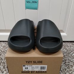 Yeezy Slides Dark Onyx Size 10 DS