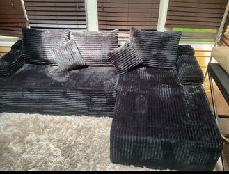 BRAND NEW BONELESS COUCH