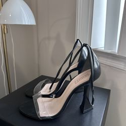 BLACK VINYL LEATHER SANDALS