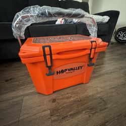Grizzly 20 Quart Cooler (Hop Valley Brewing) Special Edition