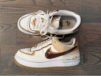 Nike Air (W 8.5)