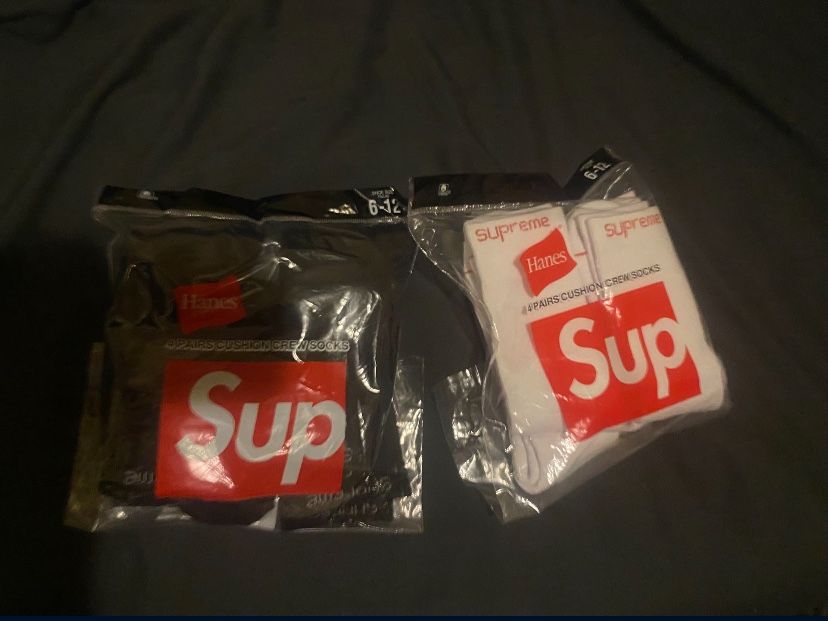 White Supreme Hanes Socks (4 Pack) Last One