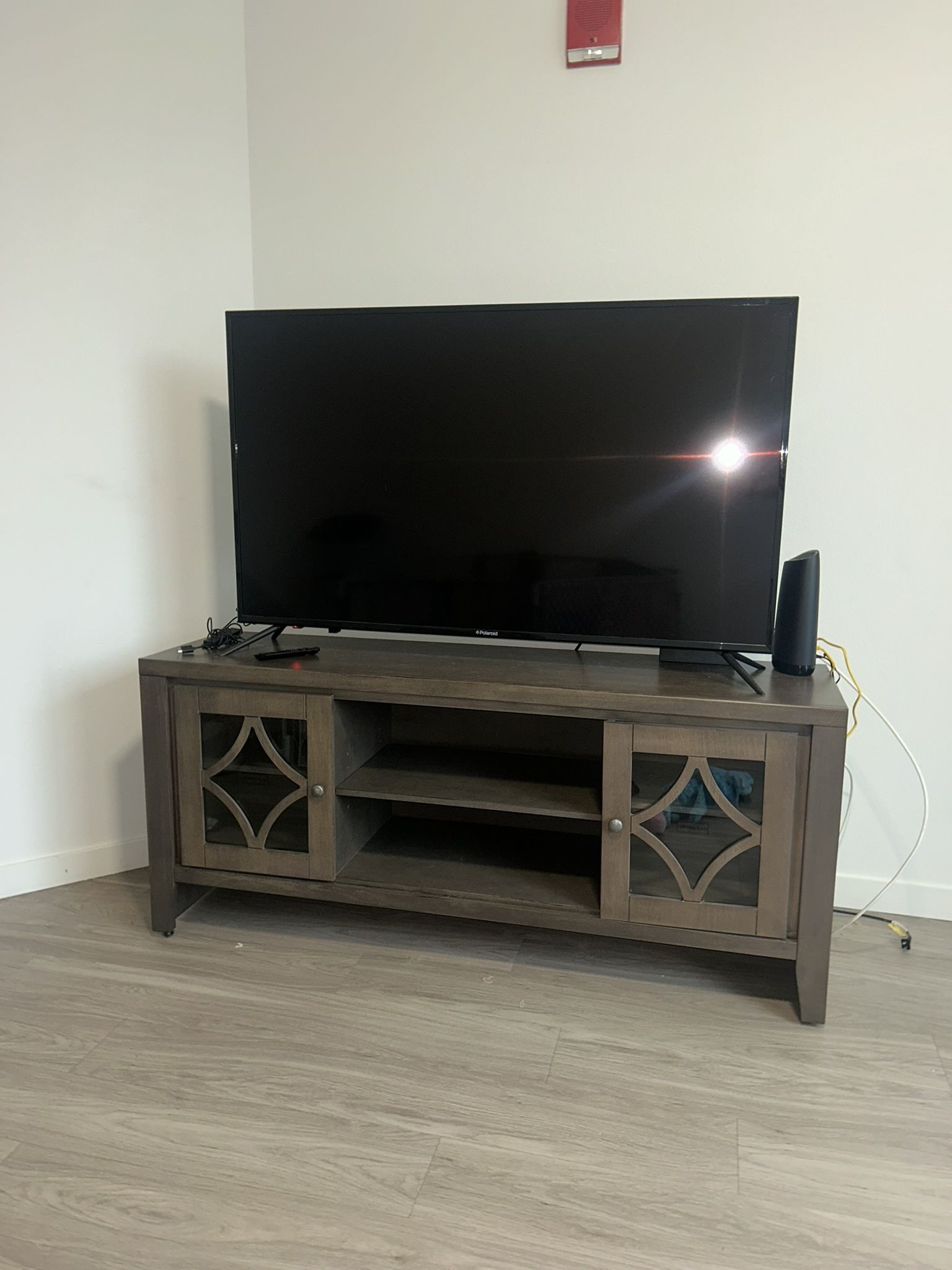 50 Inch Tv & Stand