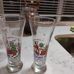 Glassware Various Beer & Coke Glassware.  Vintage 80's No Chips.  The Bud Light Are Xmas Glasses.  See Below