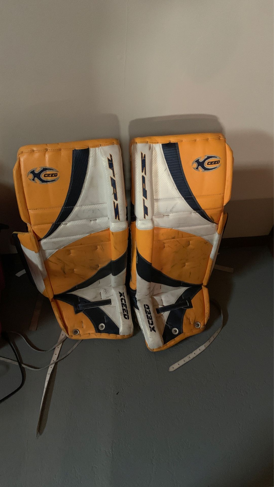 TPS xceed goalie pads