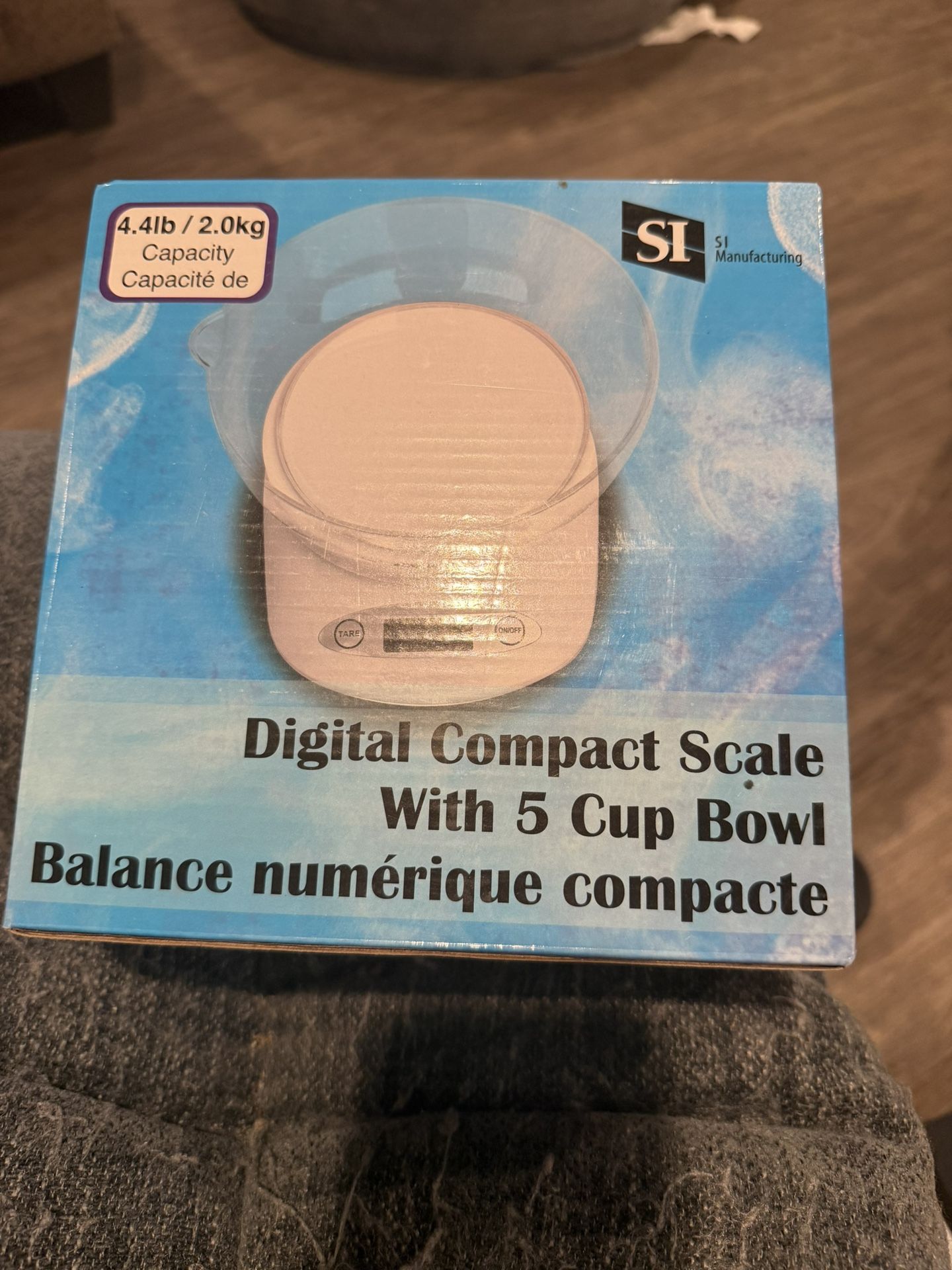 Digital Compact Scale W/ 5 Cup Bowl