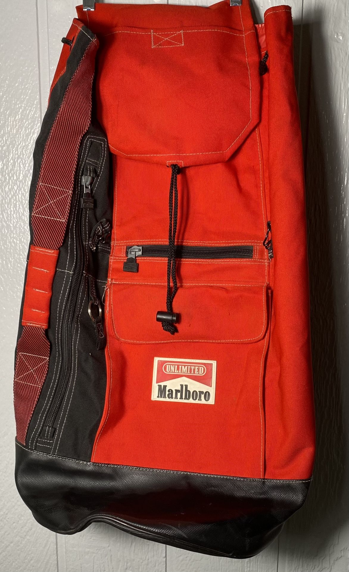 XL MARLBORO UNLIMITED GEAR BRAND LARGE HEAVY DUTY DUFFLE BAG Crossbody Strap