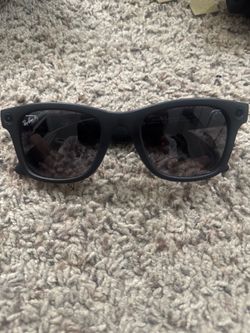 Ray-Ban Meta Smart Glasses – Black Frames & Sunglass Lenses