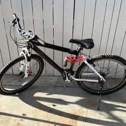 Mountain Bike Genesis