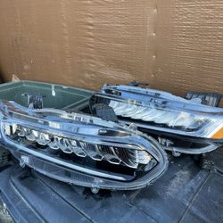 Headlights Honda Accord 2020