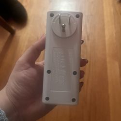 Outlet Extension- 6 Outlet And USB Plugs