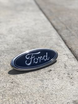 Ford F150 emblem.