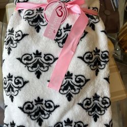 🍀NEW Blankets Baby’s ONLY $7 Each 🎈🎈