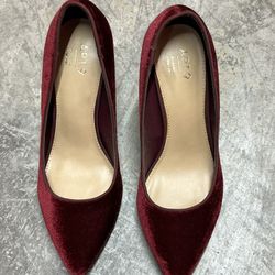APT.9 Burgundy Velvet Pointed Toe Stiletto Heels Womens Size 9 Elegant Evening