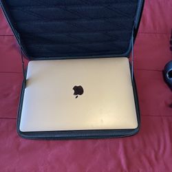 MacBook Air Rose Gold Hardly Used Like New With Thule Case And Type C Charging Cord 